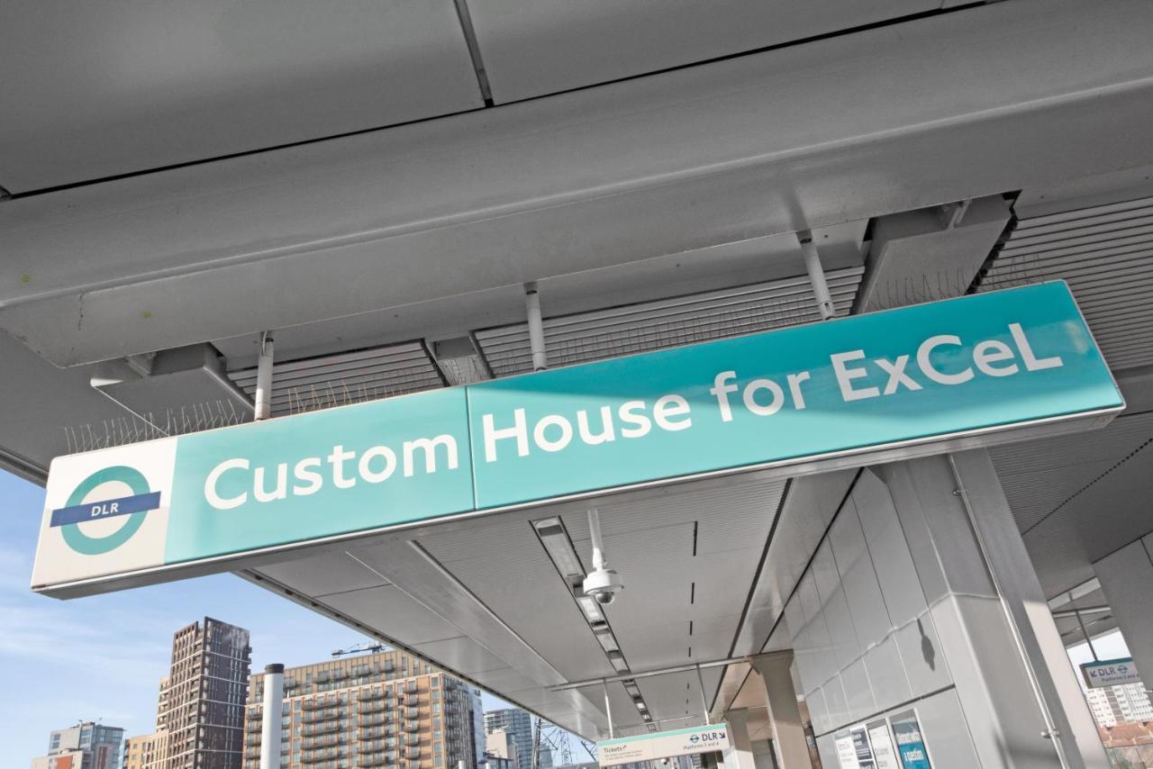 Excel 3 Bedroom Apartment Near City Airport And O2 Arena 런던 외부 사진